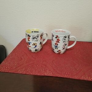New Jerry Leigh Disney Mickey Mouse And Minnie Mouse Mugs